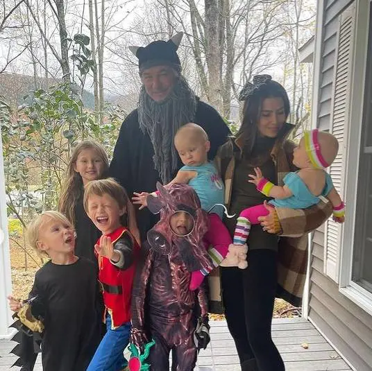 Alec Baldwin sta con la famiglia dopo la tragedia 