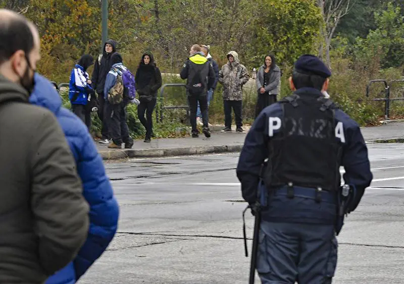 Sgomberato il rave party. L'ira degli agenti: "Ora leggi più severe"