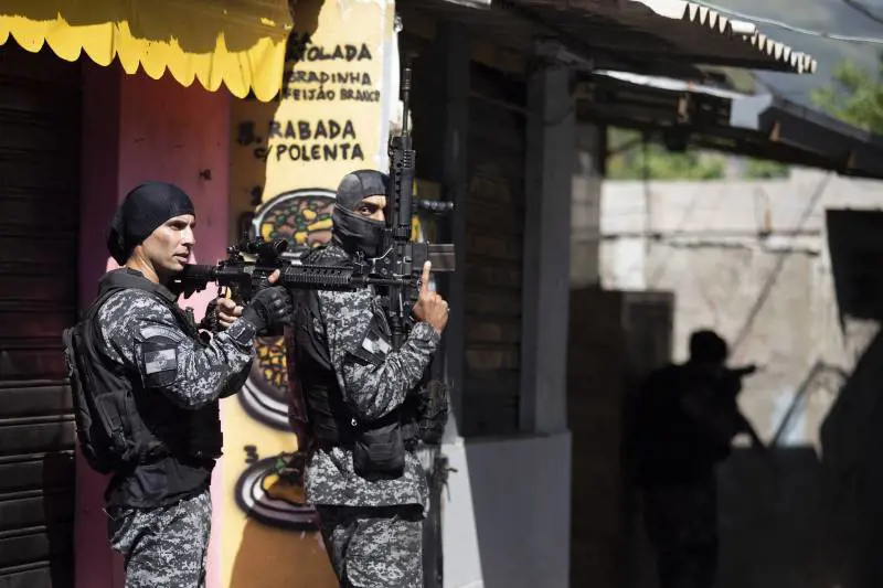 La faida narcos sconvolge il Messico. Attacco coi droni: comunità distrutta