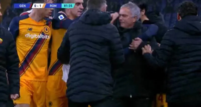 Mourinho e il regalo a Afena-Gyan: "Ecco cosa gli avevo promesso..."