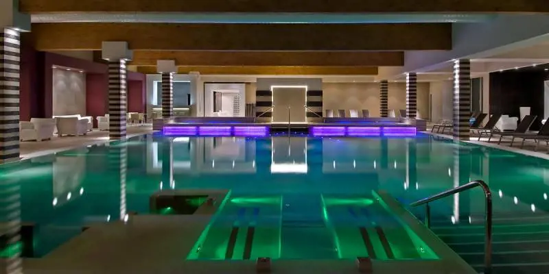 Benessere, relax, cultura e incontri con i vostri giornalisti e i più importanti politici ad Abano Terme