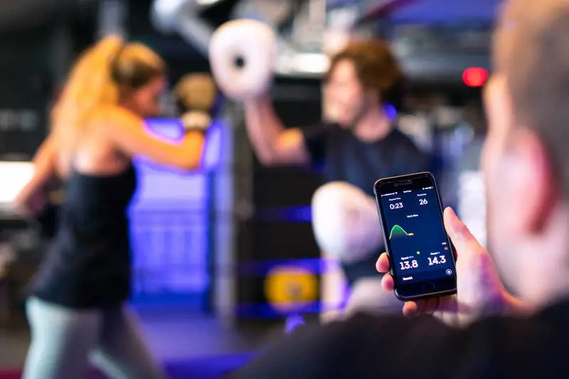 Dai fitness band ai massaggiatori: gli accessori da comprare al Black Friday