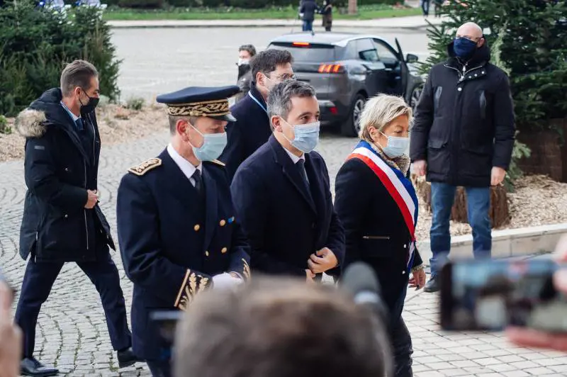 Migranti, vertici separati tra Parigi e Londra. E un aereo di Bruxelles volerà sulla Manica