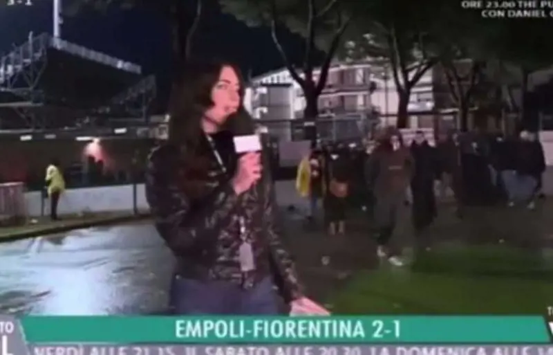 Giornalista molestata in diretta: beccato il tifoso