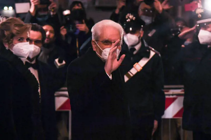 Il Pd senza candidati si aggrappa a un applauso