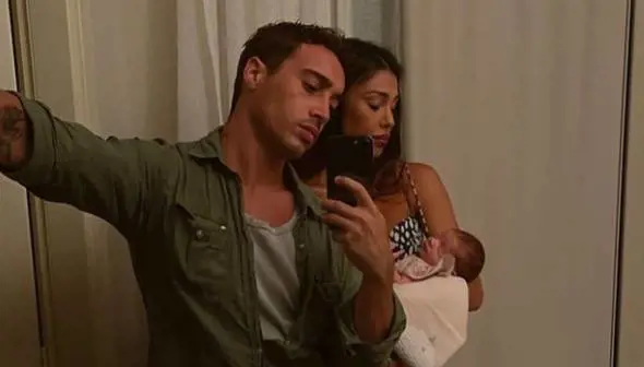 Belen Rodriguez, il dettaglio che parla di crisi: "Ma Antonino non c'è?"
