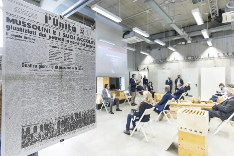 Il Pd rifiuta la condanna di tutti i regimi totalitari