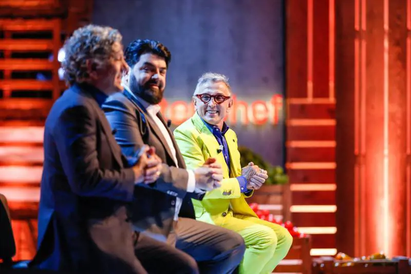 "Un piatto a luci rosse...". A Masterchef Ivana fa arrossire Cannavacciuolo