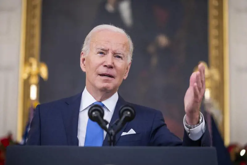Povero Biden dopo i disastri c'è l'insulto negli auguri