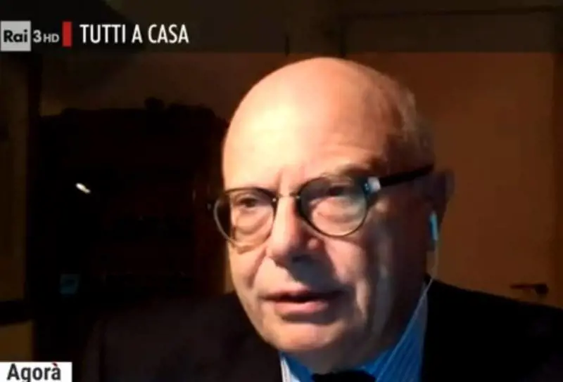 La "profezia" di Galli: "La curva salirà..."