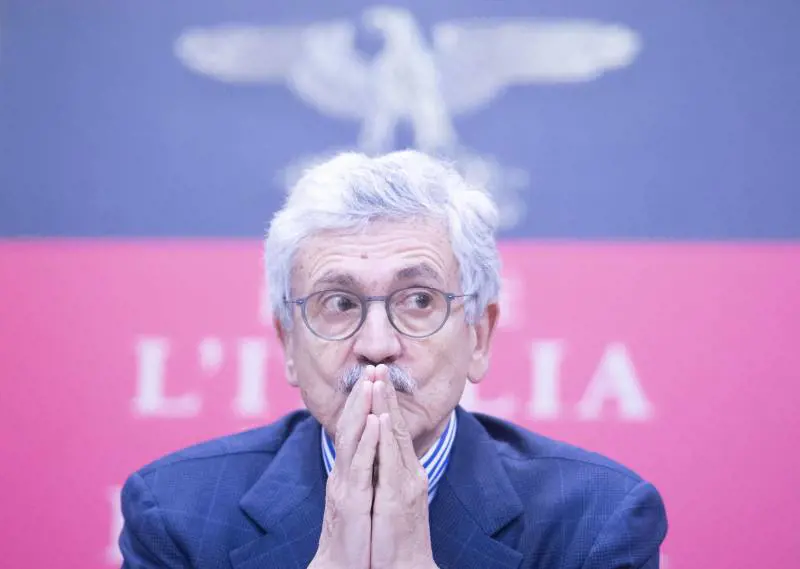 Da lider Maximo a "incauto", la fragile difesa di D'Alema
