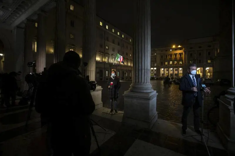 "Non votiamo questa roba...": due ore di fuoco in Cdm e quel pressing della Lega 
