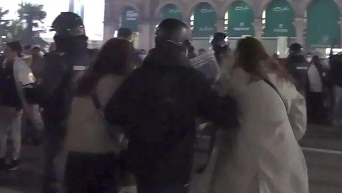 Dietro l'assalto alle ragazze in Duomo c'era un piano organizzato a tavolino