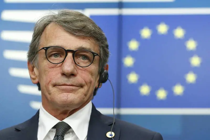 "Buonissima notizia". Vergogna no vax: esultano per la morte di Sassoli