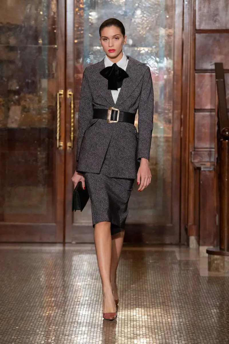 Chiara Boni a Pitti 2022. Tra jersey e paillettes