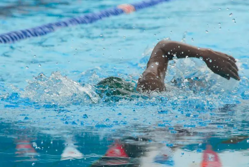 Nuoto, i benefici raggiunti i 60 anni
