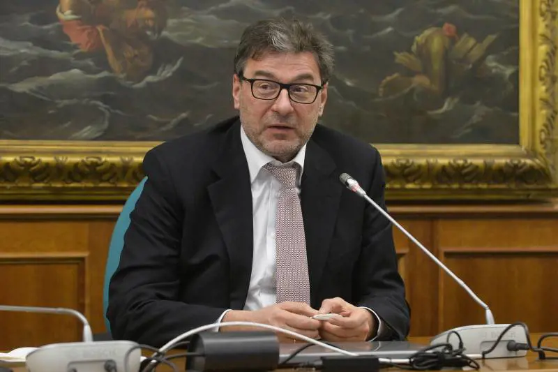 "Bollette, il Paese rischia di fermarsi"