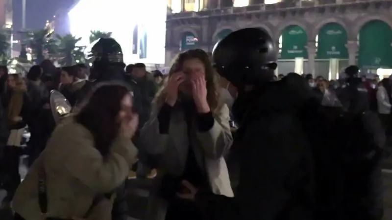 Il branco, i migranti e le baby gang: "Le falle dietro la violenza incontrollata"