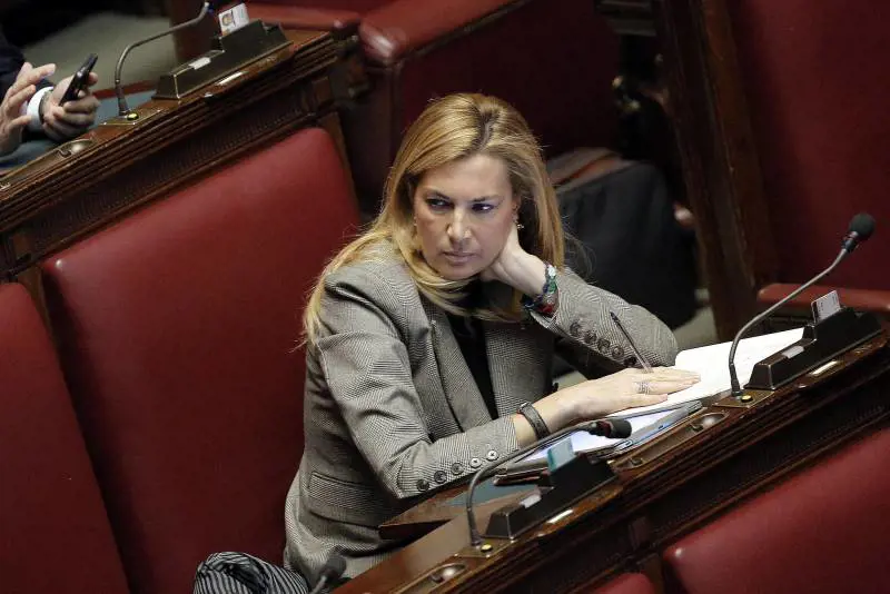 "Renzi ha dato esempio di cesarismo". Così Biancofiore zittisce il leader di Iv