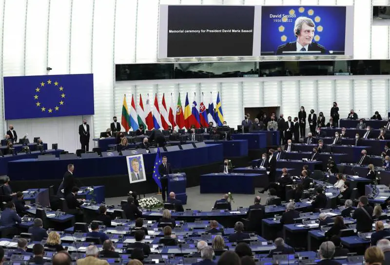 Sfilata di leader per Sassoli. "Ha costruito ponti in Europa"