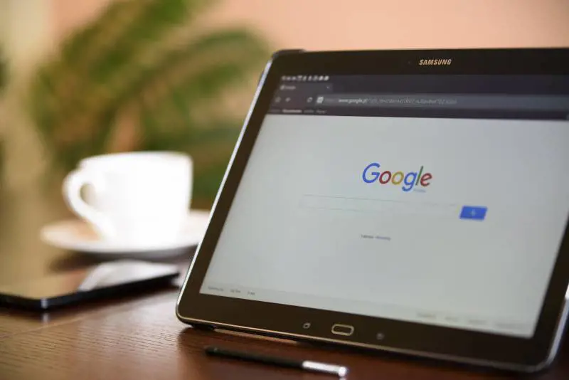 Stop alle email per auto-inviarci i file: Google ha la soluzione