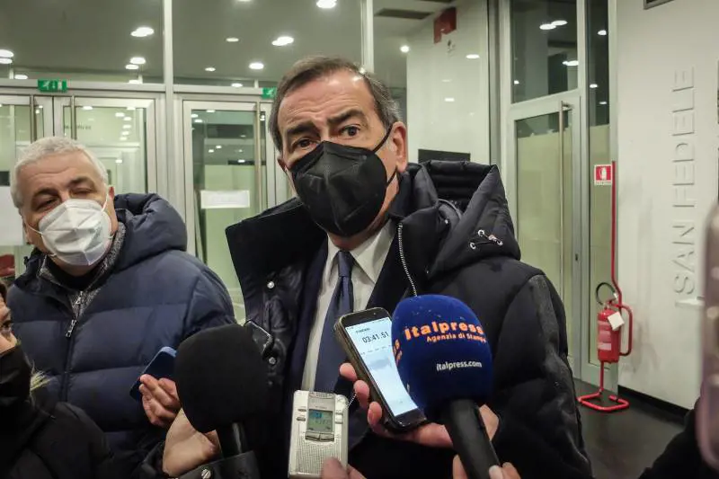 La città è fuori controllo ma Sala minaccia la Regione