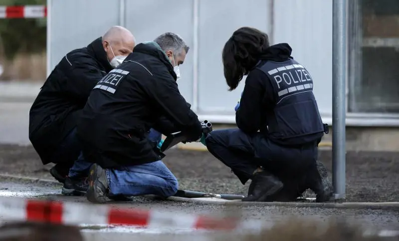 Germania, apre il fuoco all’università e si suicida: uccisa anche una donna