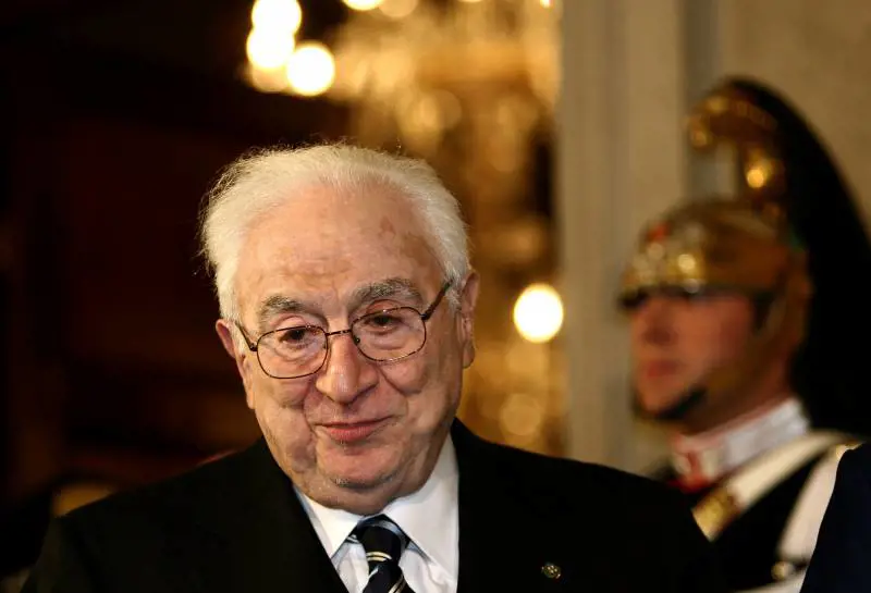 Cossiga, il presidente silenzioso che si trasformò in picconatore
