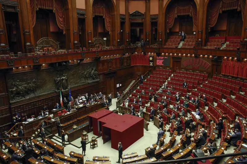 Colle, fumata nera al primo scrutinio: ecco tutti i voti