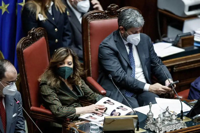 Coppia impossibile. Tra Fico e Casellati è braccio di ferro sulla gestione dei lavori in aula
