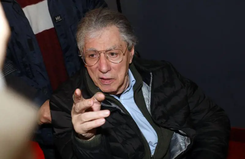 Lutto per Umberto Bossi, morto a 74 anni il fratello Franco