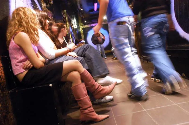 Depressione, ansia e autolesionismo: soffre un ragazzo su 7