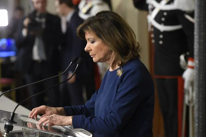 Il naufragio in aula del blitz Casellati riapre le trattative. Già lite sulle donne e risale Mattarella