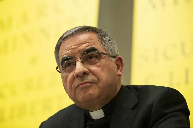 Scandalo londinese, il cardinale Becciu rischia più di sette anni di reclusione