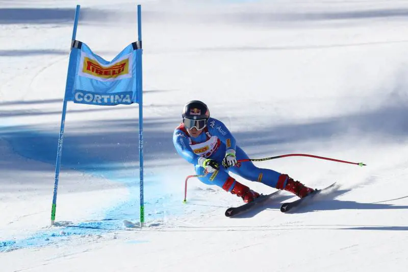 Sci, la fuga poco "olimpica" delle forzate della discesa