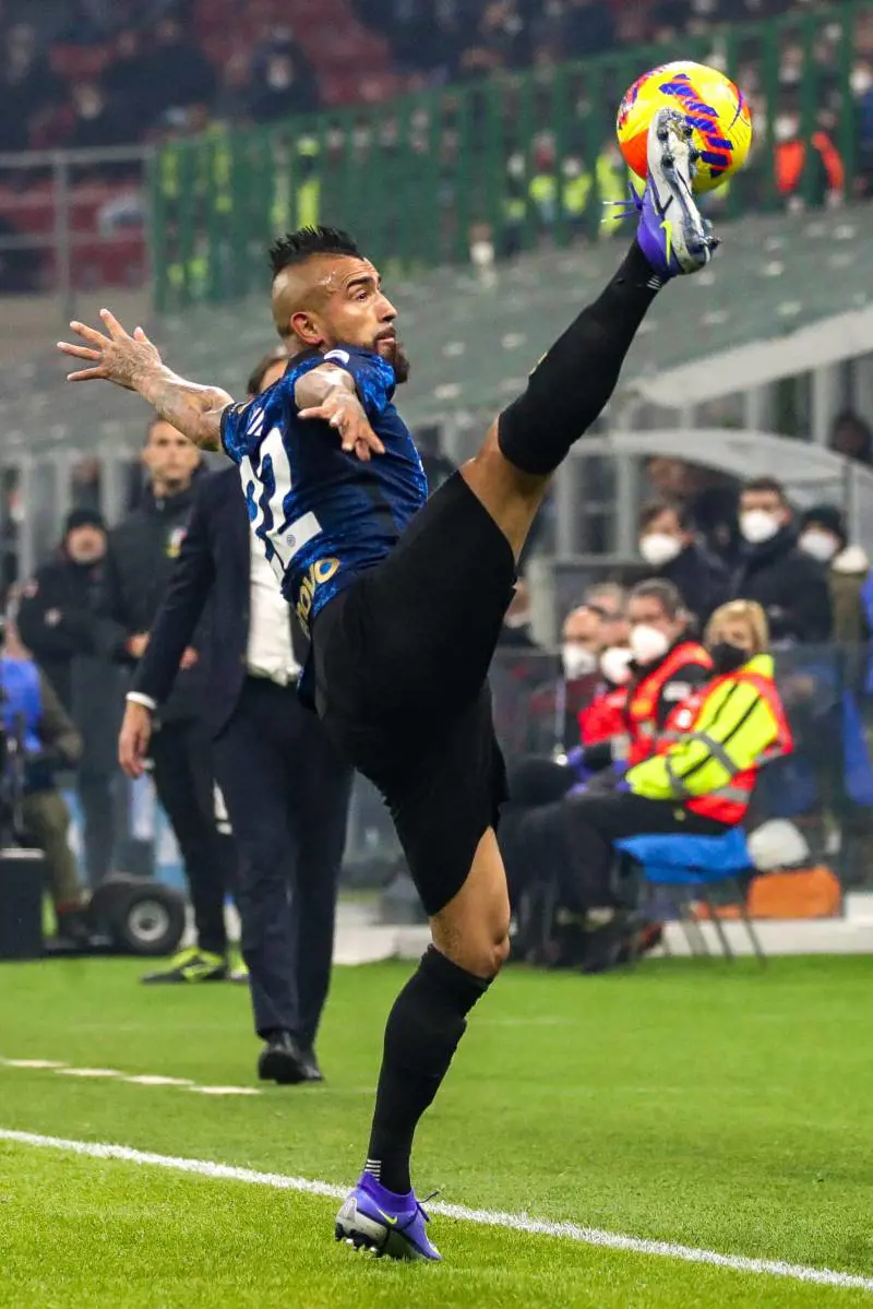 Vidal spegne la festa Milan con una foto