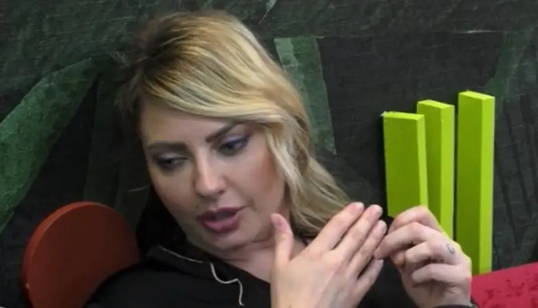"Per me può morire affogato": la frase choc di Manila al Gf Vip