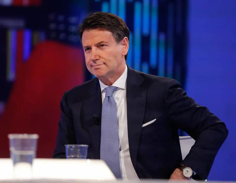 Conte "scappa" dalla tv: non sarà da Vespa