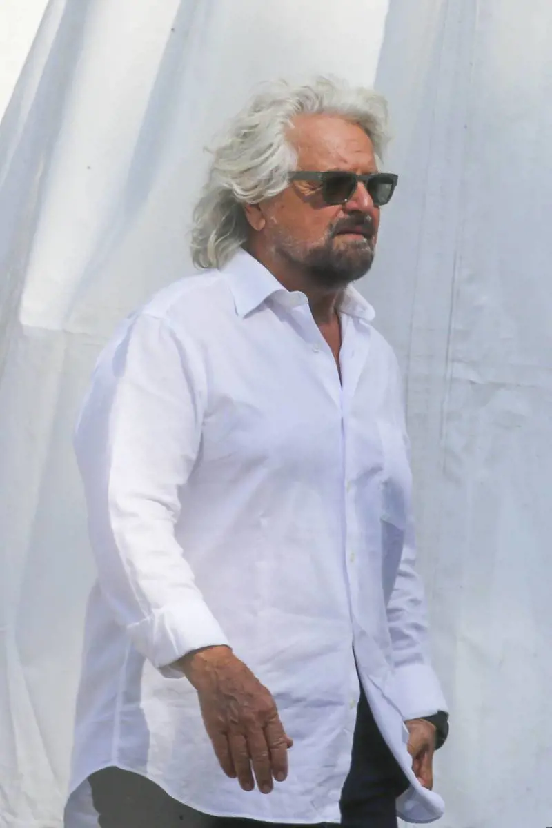 Grillo con Putin: "No al mito del orso russo invasore..."