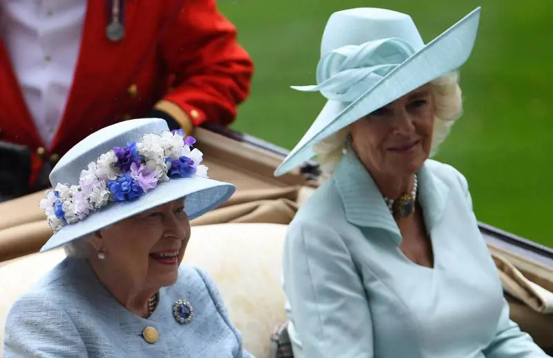Da "sfascafamiglie" a Regina consorte: la parabola ascendente di Camilla