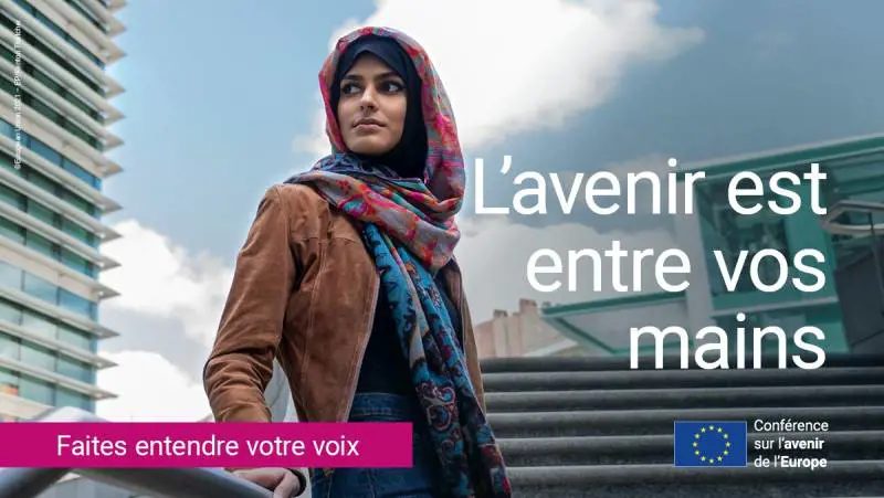 Commissione europea promuove ancora il velo islamico. Ira Lega: "È uno schiaffo alle donne"