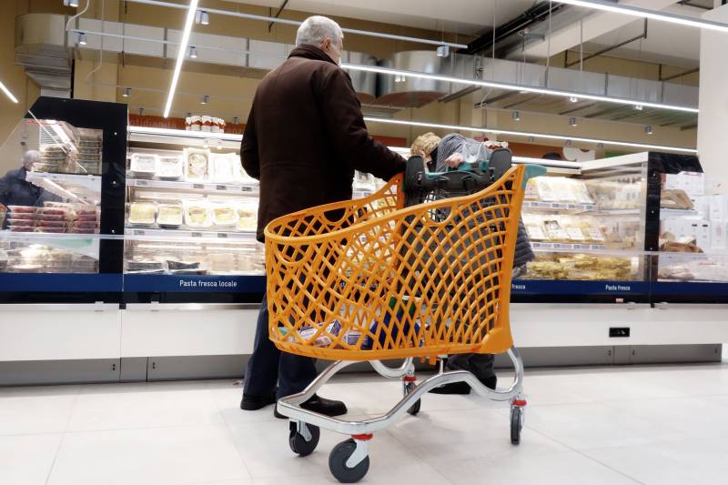 Vendite al dettaglio in caduta a marzo 2025: cosa rivelano i dati Istat
