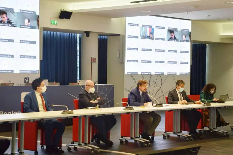 Caro bollette e crediti. L'economia lombarda si ribella al governo