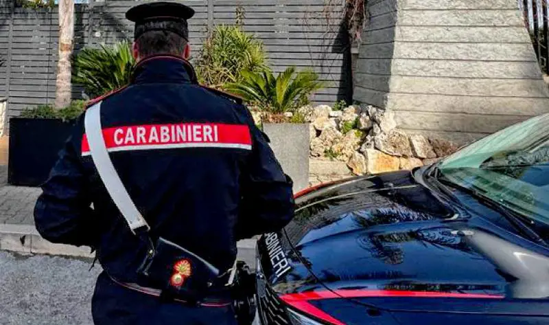 Spari in Friuli: morto un uomo, gravissima una donna