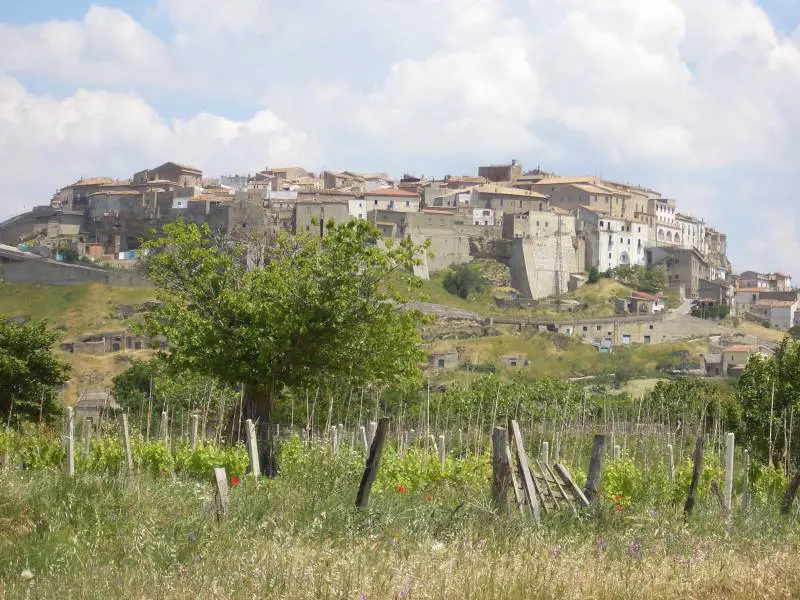 Acerenza, il borgo che potrebbe custodire il Sacro Graal