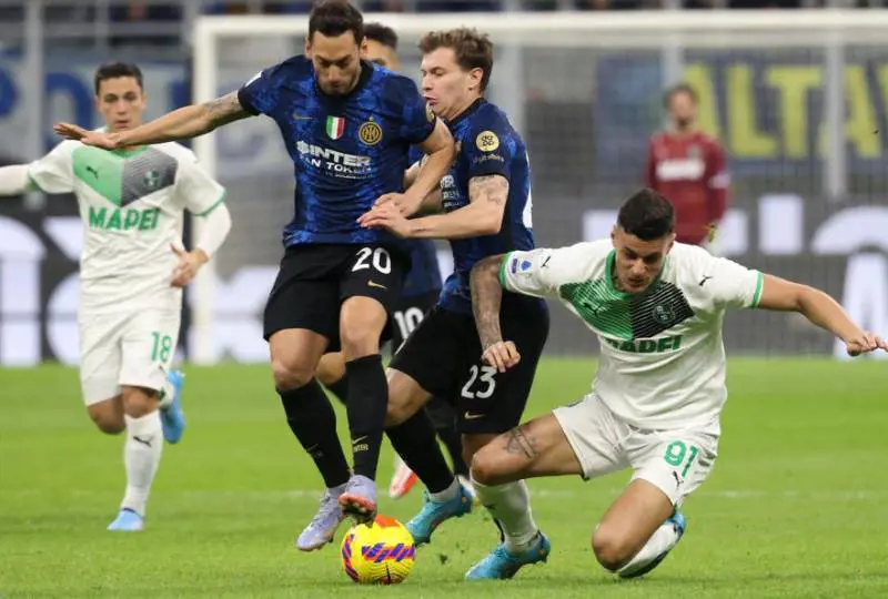 "Senza Brozo e Dzeko...". Mentana "smaschera" l'Inter