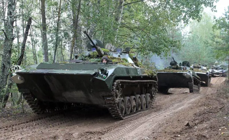 Manovre di Putin lungo il fianco est della Nato: tutto pronto per Zapad 2025
