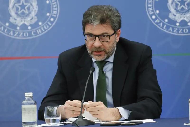 Giorgetti parla chiaro: "Perché lo stato d'emergenza non va prorogato"