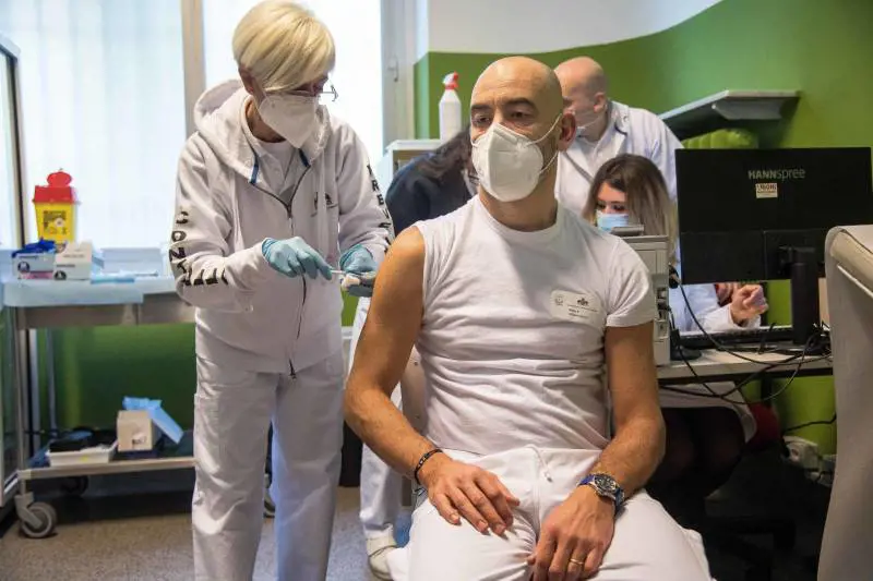 Tutta l'amarezza di Bassetti: "Che tristezza, dubito ci riusciremo..."