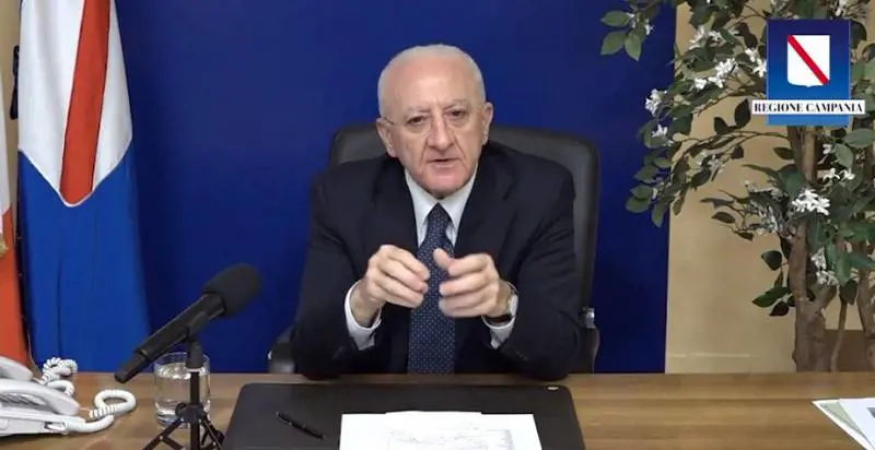 Grave censura a Salerno... c'è lo zampino di De Luca? 